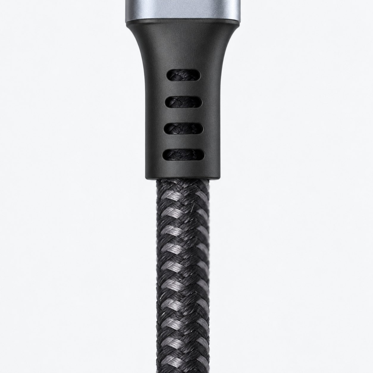 Close-up of the woven braid on the Sonik USB-C cable